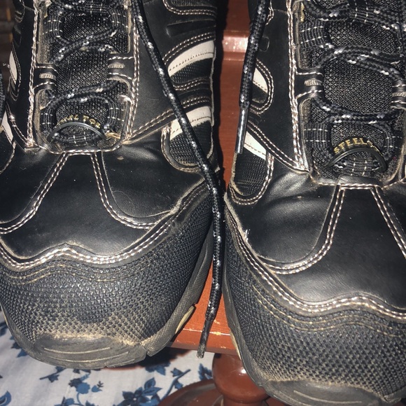 Rustler Advantage Men’s sneakers size 12, Steel Toe - Picture 6 of 13